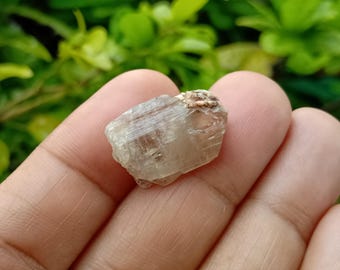 12.84 carat. Crystal Color Change Turkish Diaspore. Natural,Geniune.(Unheat and untreated)