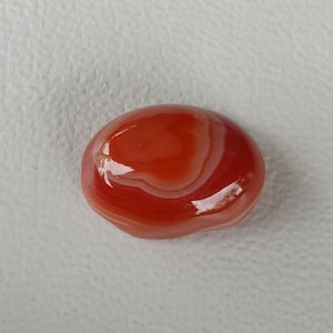 18.05 crt.  Sardonyx Banded Agate. Cabochon Natural.