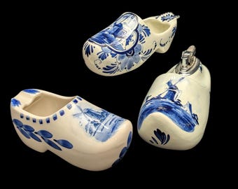 Vintage Delft Blue Figural Clog Accessories Set (Regina, Holland)