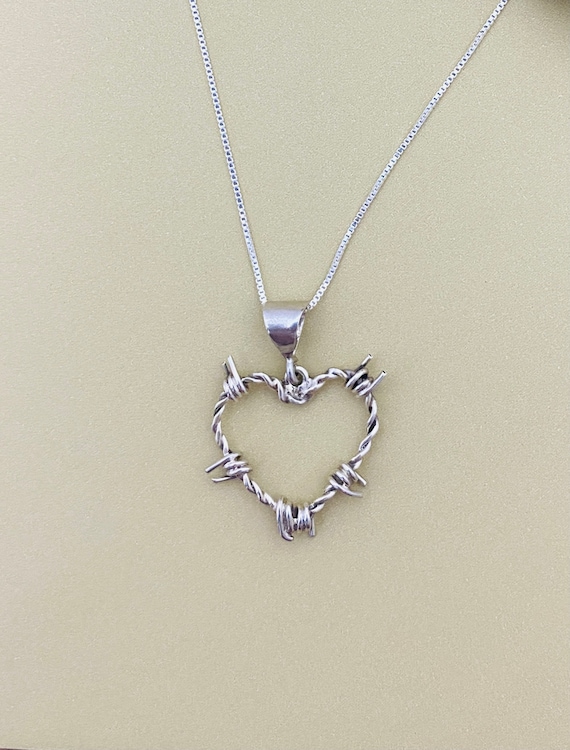 Barbed wire heart necklace deals