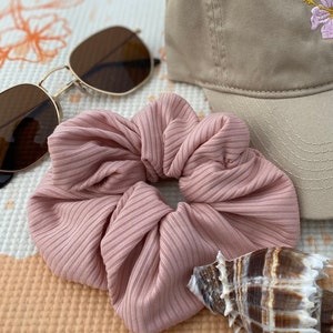 Elástico de cabelo grande com nervuras Blush XL