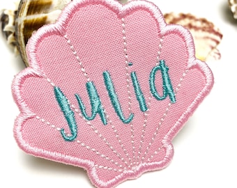 Parche termoadhesivo con nombre bordado personalizado, diseño de concha de mar rosa con vieira
