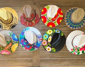 Hand painted Mexican sombrero. Sombrero pintado a mano. Mexican colorful sombreros. Beach hats. Boho hats. Cowgirl hat. Hats