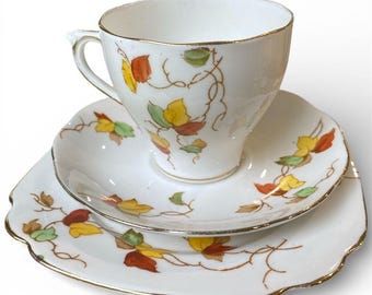 Vintage Roslyn Bone China Tea Trio – Autumn 8384 | English Teacup Trio
