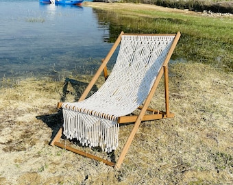 Silla plegable de macramé rediseñada de estilo vintage con reposabrazos de madera, silla de macramé, silla de madera clara