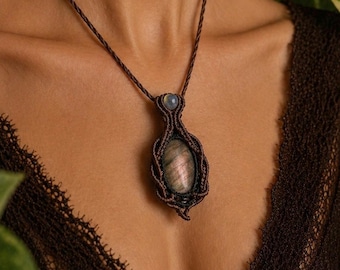 Labradorite Macrame Necklace | Bohemian | Crystal Jewellery | Boho Pendant | Hippie Choker