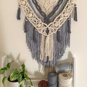 Macrame Pattern, Macrame DIY Tutorial, PDF Pattern, Photo Guide Instructions, Tapestry, Macrame Wall Hanging, Beginner Macrame image 5