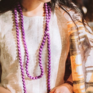 Collar de cuentas largas de madera / lujo, multicolor, collar largo hecho a mano / collar para mujeres / collar minimalista / collar de seda / regalo para ella imagen 6
