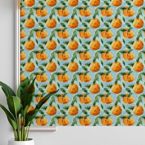 Rotolo di carta da parati tropicale e agrumata con scorza di mandarino - Carta da parati colorata con frutta per la cucina, sfondo estivo personalizzato con limone