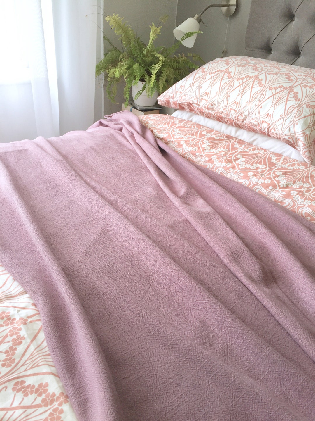 Dusky Lilac Bed Runner. Dusky Pink Linen Bed Throw. Pure Linen Bed Runner. Bed Runner. 100