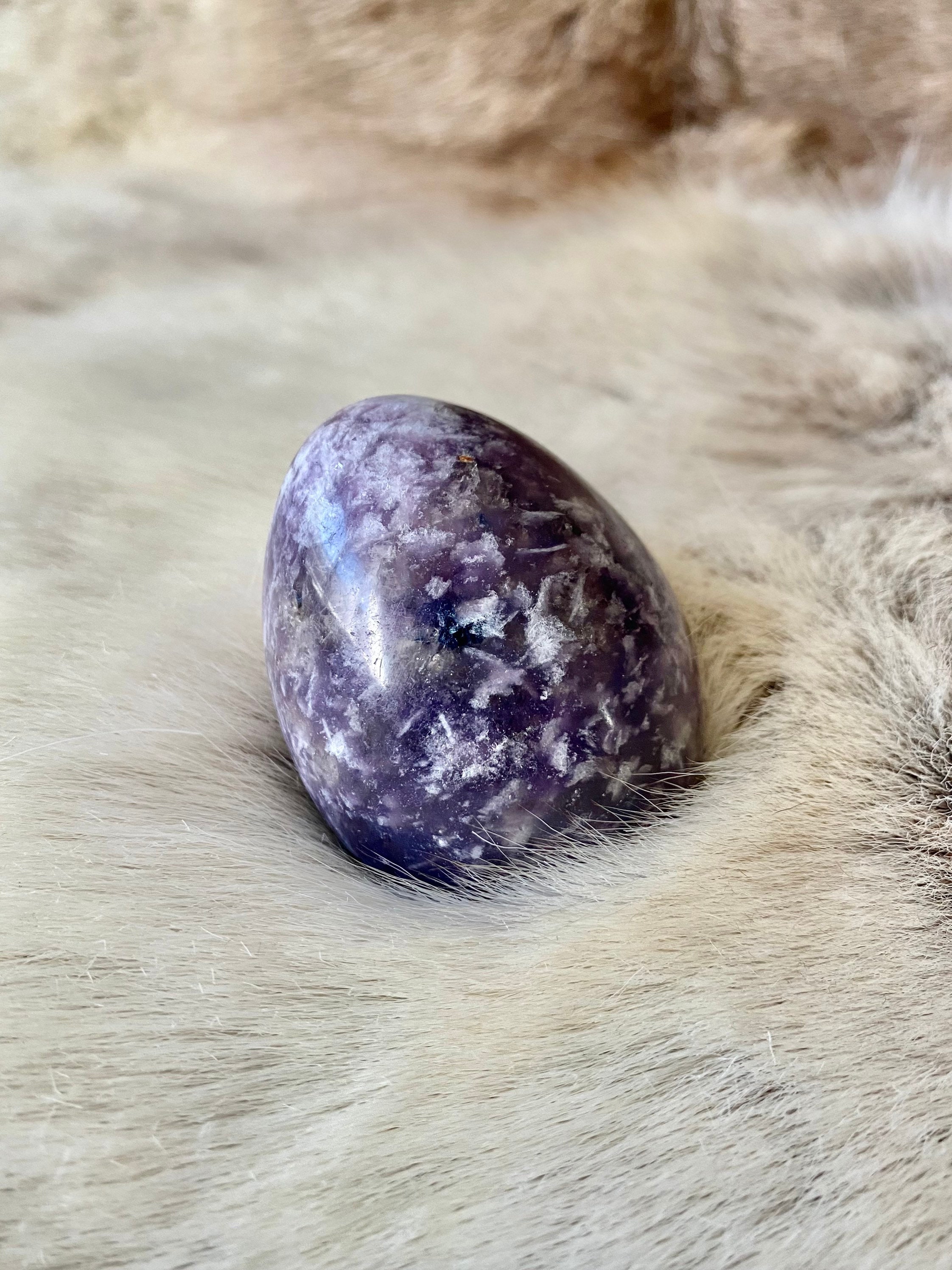 Lépidolite - Œuf en Pierre