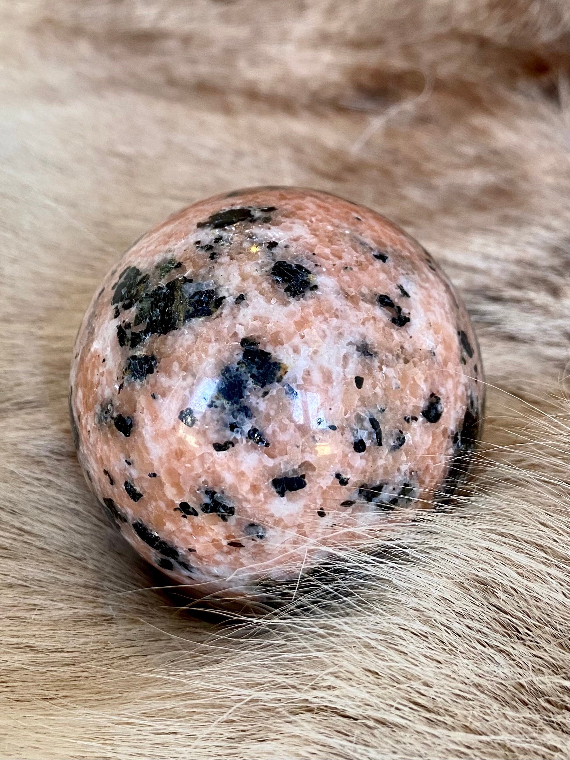 Sphère Calcite Orange et Tourmaline Noire