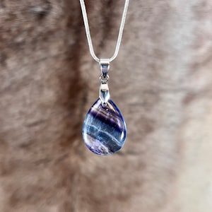 Pendentif en fluorite arc en ciel