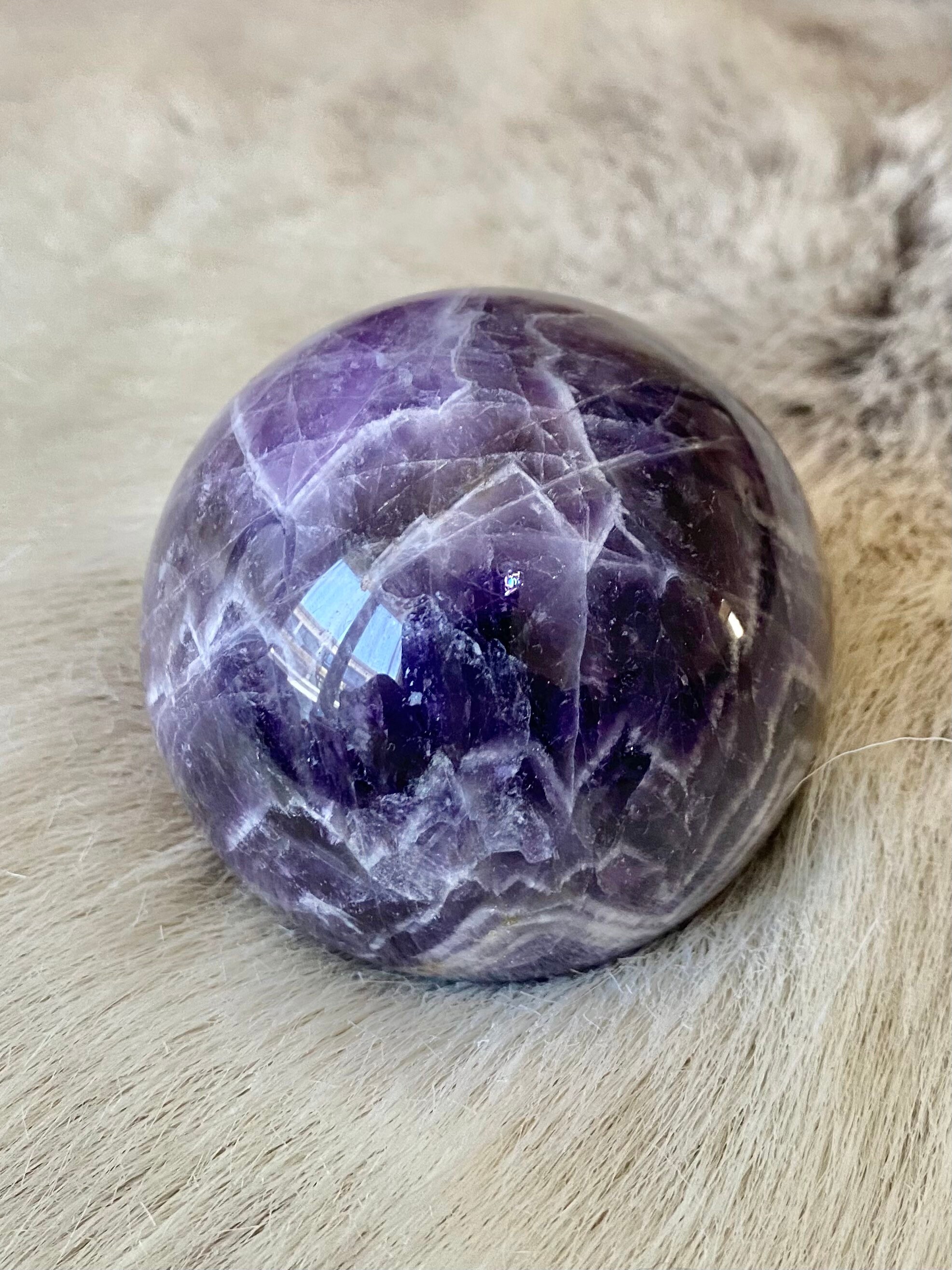 Sphère en Améthyste/Amethyst Ball