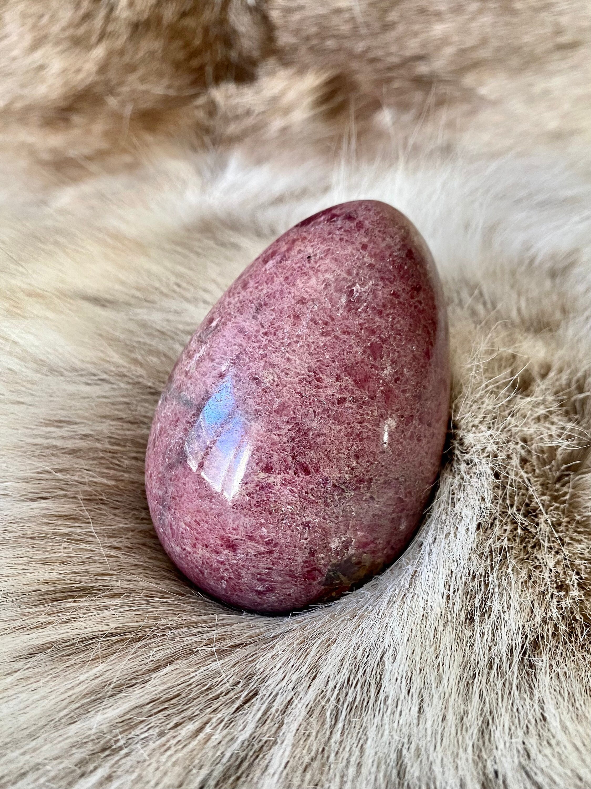 Rhodonite - Œuf en Pierre