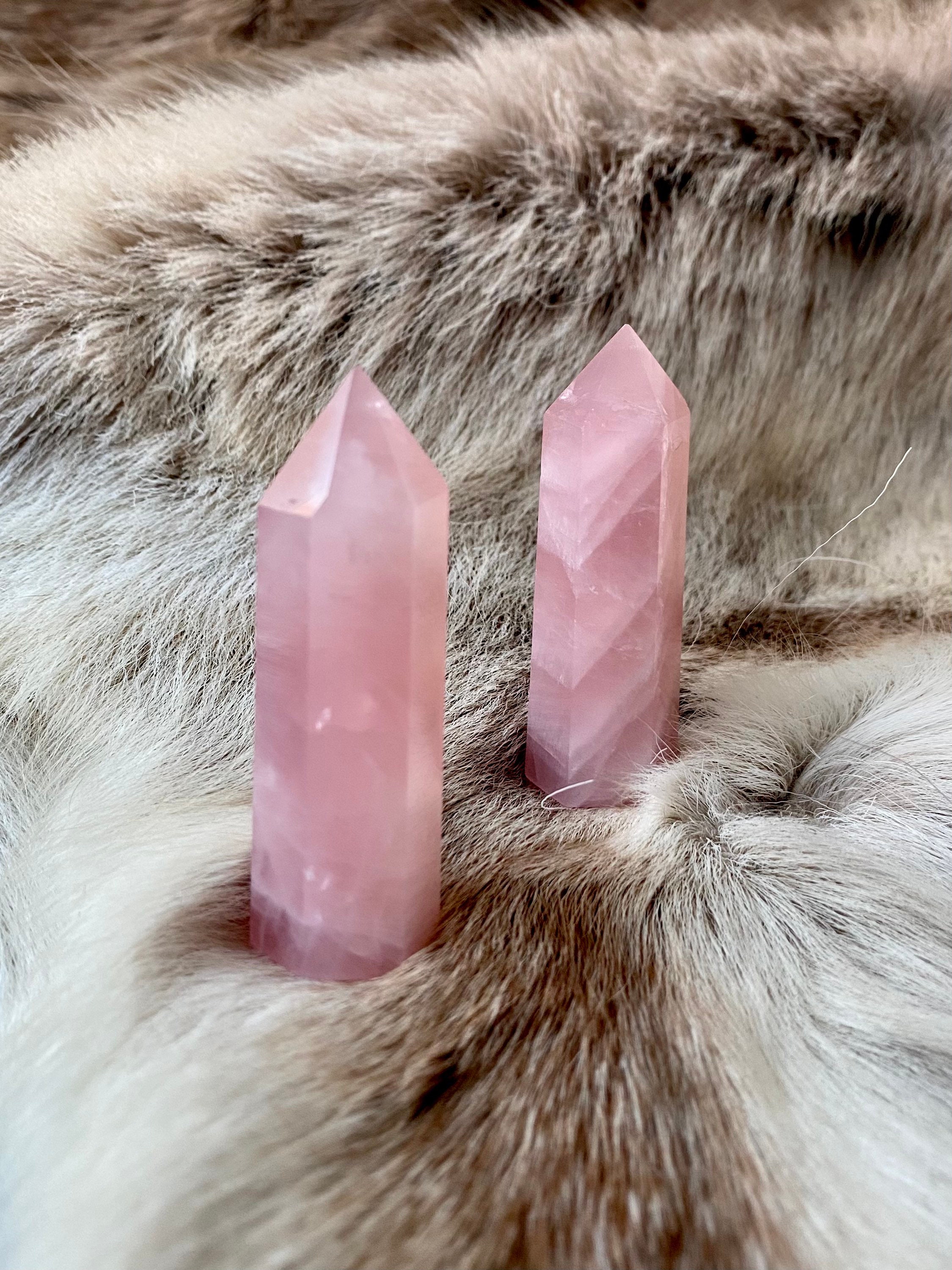 Petite Obélisque en Quartz Rose/Small Pink Tower