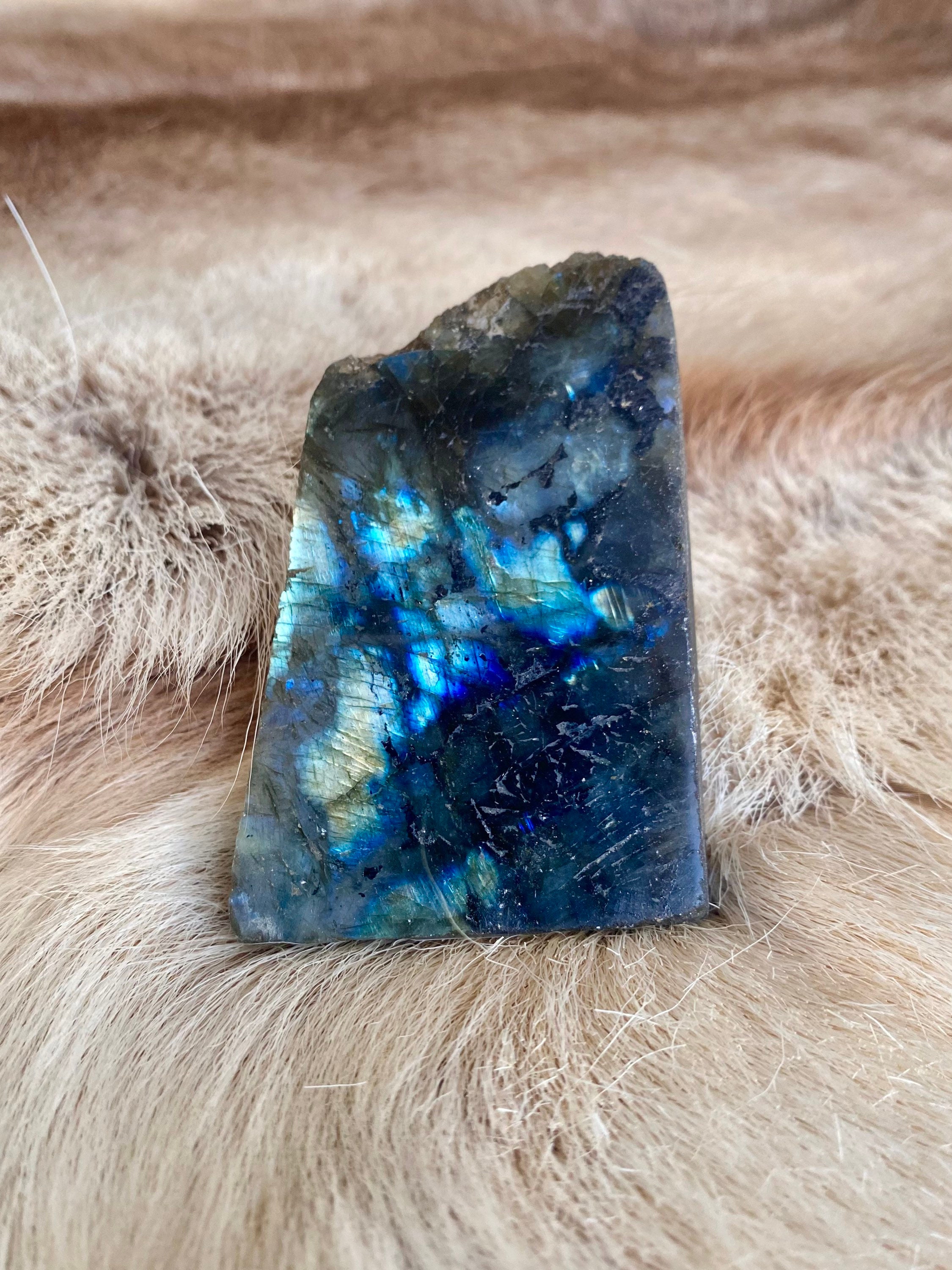 Forme Libre en Labradorite