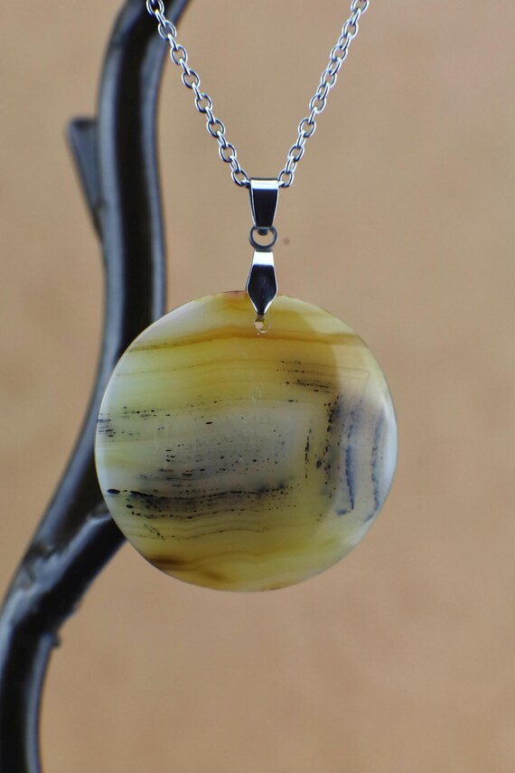 Agate dendritique - pendentif en agate - pierre naturelle - pierre de naissance de Mai