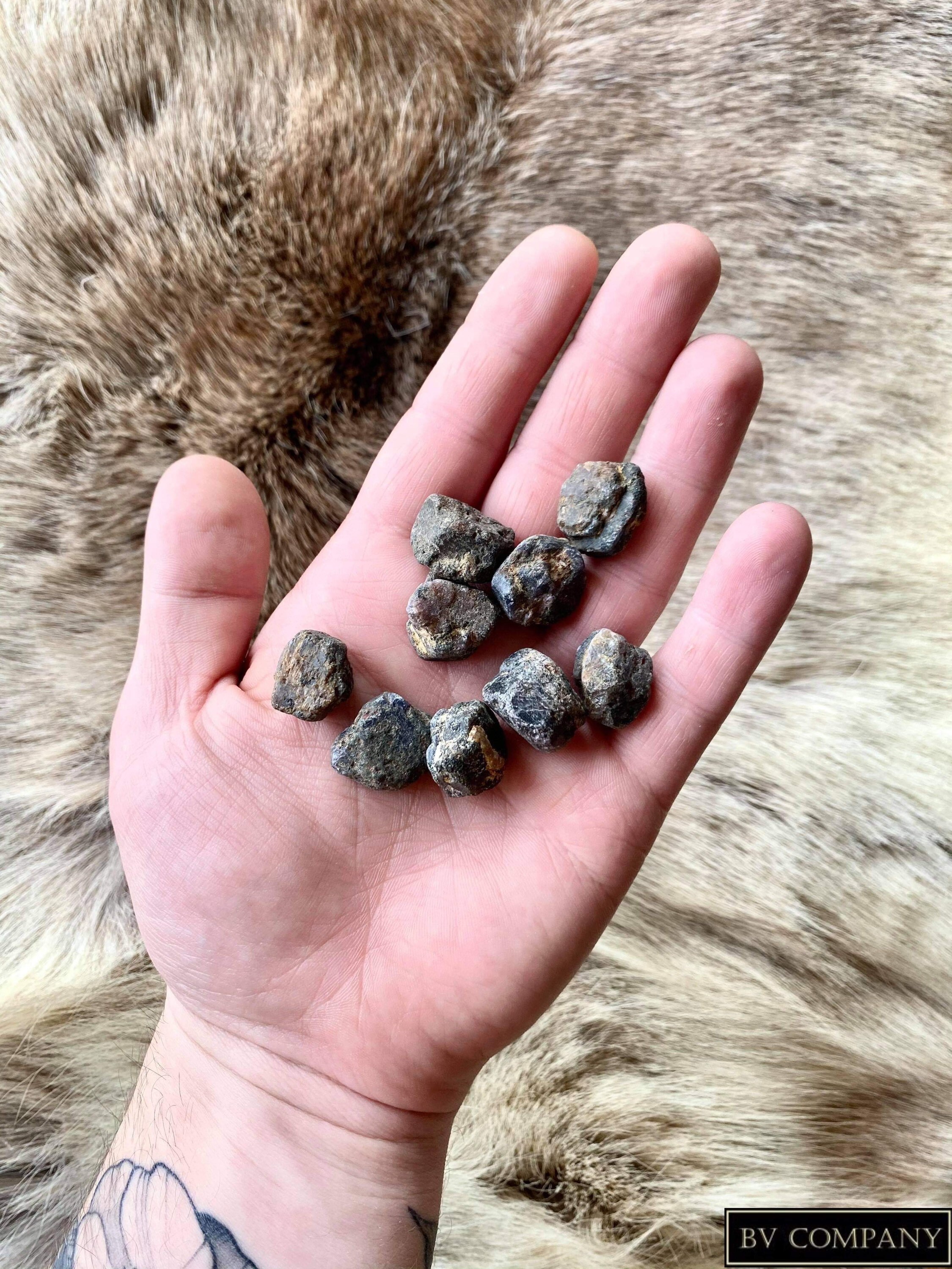 Saphir Brut Naturel/Natural Raw Sapphire