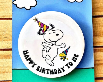 Retro Snoopy Happy Birthday Badge Pin - Colourful Cartoon Party Badge
