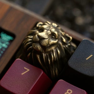 Lion Keycap - Solid Brass Metal Premium Keycap from KeyRelic Artisan Mechanical Keyboard Golden Lion Lannister Gold Keycaps King Gift