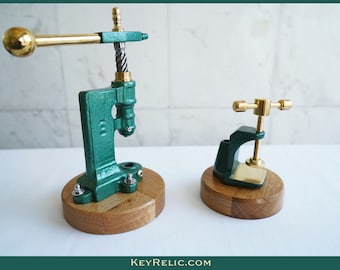 Vintage Restored Hand Press Machine for Leather Crafting - Leatherwork / fi 6mm / Gift for Crafter / Brass Finish / Racing Green Bookbinding