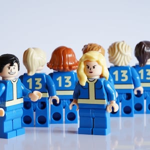 Fallout Shelter Vault Dwellers Minifigures - 7 Minifigs from Vaults 13 and 111 Post apocalypse Vault boy Vault 13 / Tod Lies/  Vault City