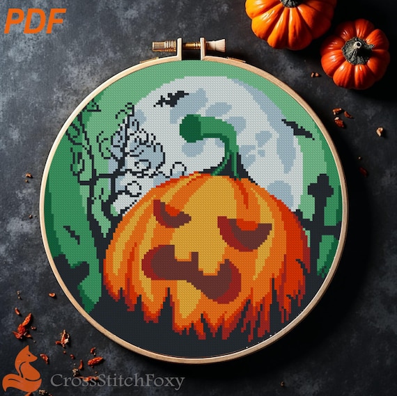 不気味なカボチャの月とハロウィンのクロスステッチパターン（PDF