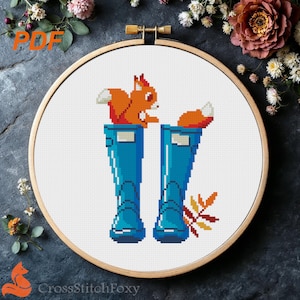 Wzór haftu krzyżykowego na jesienne kalosze z wiewiórką (plik PDF do pobrania w wersji cyfrowej)