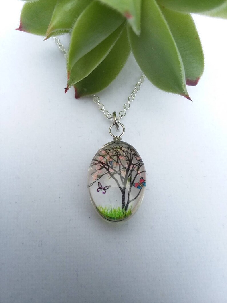 Real Queen Anne/'s Lace Dried Flowers /& Painted Glass Cherry Blossom Necklace