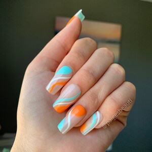 Summer Swirl Press on nails