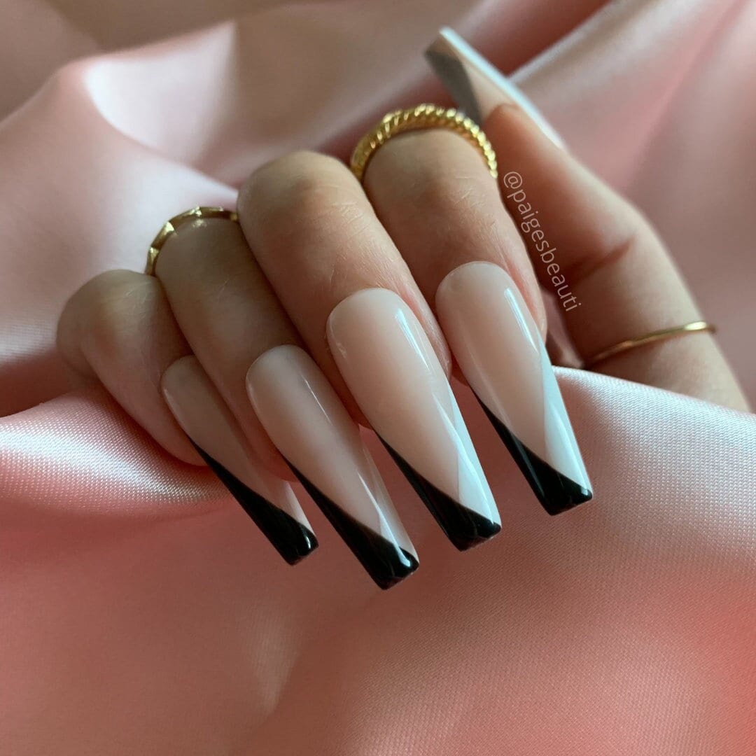 Black and White V Tip Nails -  Sweden