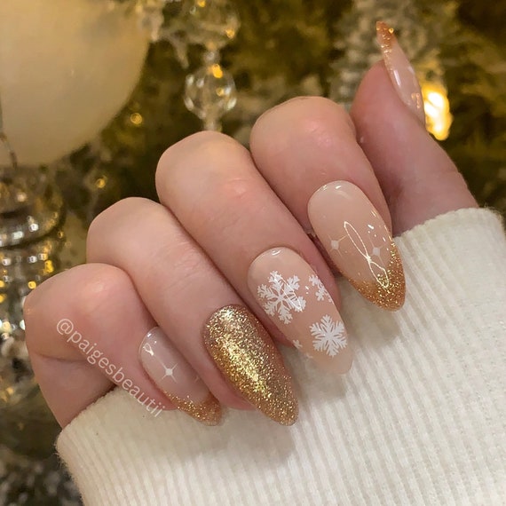 Gold christmas nails discount