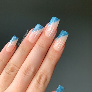 Winter Snowflake | Blue Reflective Glitter Press on Nails