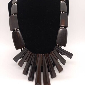 Vitnage Modernist Wood Art Deco style Mid century modern Naturalist Minimalist style Wooden Necklace