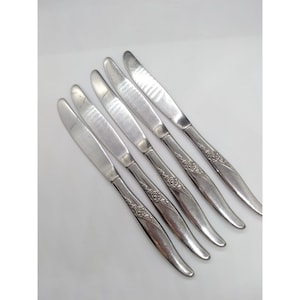 Vintage Oneida Rose pattern set of 5 knives