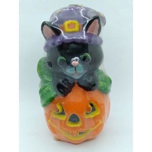 Vintage new old stock Halloween themed Cat on Jack o lantern pumpkin 6&quot; candle