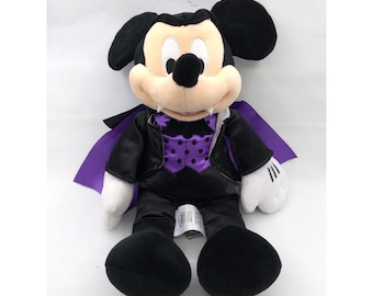 Peluche de Mickey Mouse, vampiro, Drácula, morado y negro, de Disney Store, 13.5"