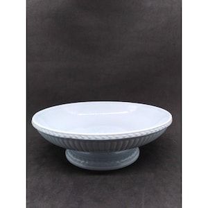 Vintage Wedgwood England pale blue CLYDE / EDME pattern 9&quot; compote footed bowl