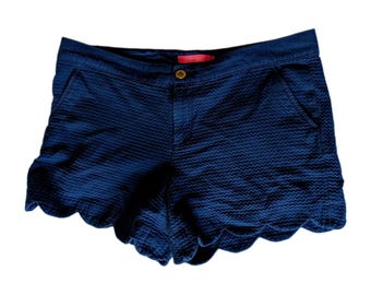 Lilly Pulitzer Buttercup Shorts Size 10 Navy Blue Cotton Scalloped Hem Coastal Y2K