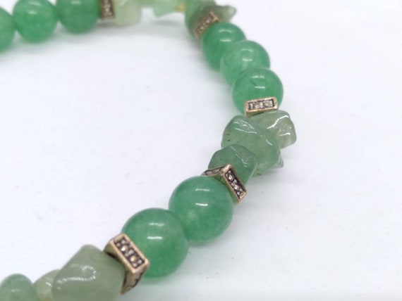 Jadeite beaded and chips stretchable bracelet - image 5