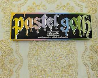 Boîte de palette de fards à paupières pastel gothiques Kat Von D Whimsigoth Fairycore