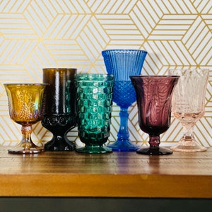 Ensemble de 6 gobelets multicolores vintage dépareillés d'eau mélangée, décor d'automne, ensemble de verres à vin bohème verrerie mcm, verres de mariage, verres arc-en-ciel