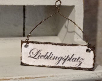 Schild "Lieblingsplatz"  im shabby Look, Miniatur 1:12 fürs Puppenhaus