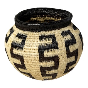 Panama Rainforest Basket, Black White Southwest, Handwoven Wounaan Embera Open Vessel, Geometric Tribal Pattern, Darien, Natural Fiber Bowl