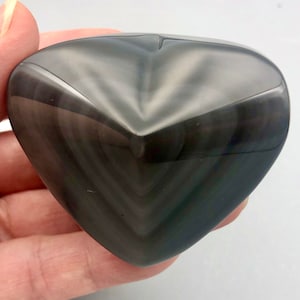 Rainbow Obsidian Heart, Obsidian Crystal, Headmade Carving, Natural Obsidian, Energy Crystal, Spirit, Healing Crystal, Handcrafted, H01-33