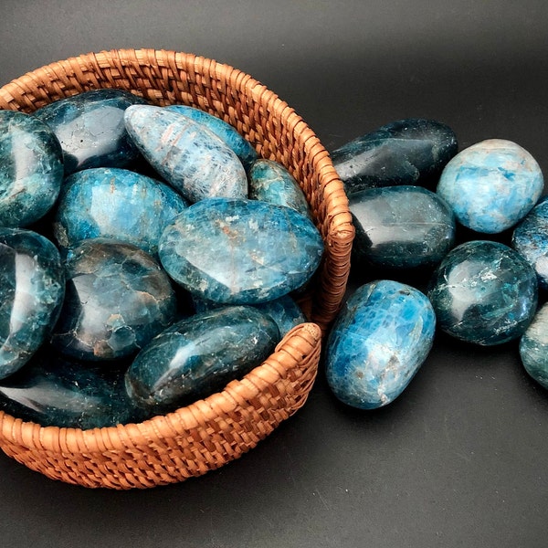 Blue Apatite Palm Stone, Blue Apatite Tumbled Stone, Apatite Crystal Healing Crystal, Nutural Apatite Stone, Energy Crystal, Gift