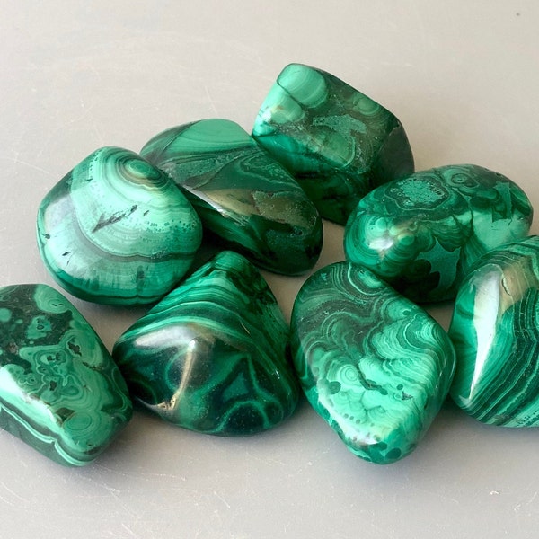 Malachite Palm Stone, Malachite Tumbled Stone, Nutural Malachite, Crystal, Mineral, malachite Gemstone, Malachite Specimen,  TP01-26