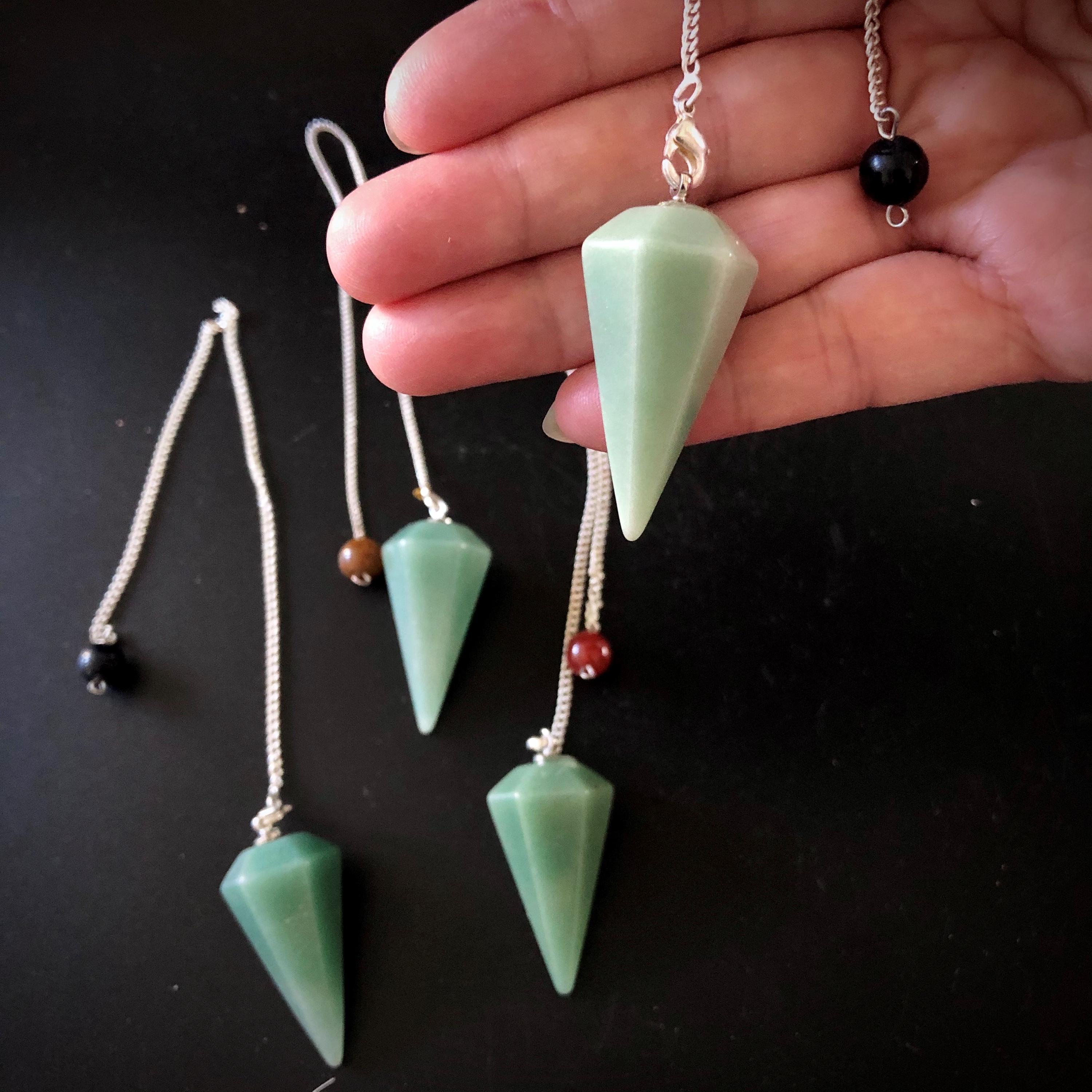 Natural Green Aventurine Pendulum, Healing Dowsing Crystal Pendulum, Heart Chakra, Size 1.35 inch (34mm) CH01-32