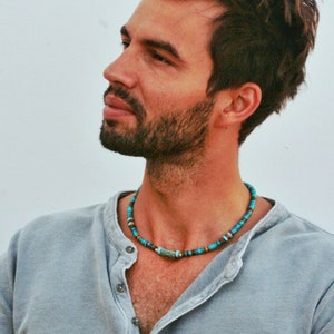Türkis Choker Mann / Heishi Edelstein Perlen Halskette für Männer / Herren Minimalist Boho Handgemachte Halskette / Choker Mann